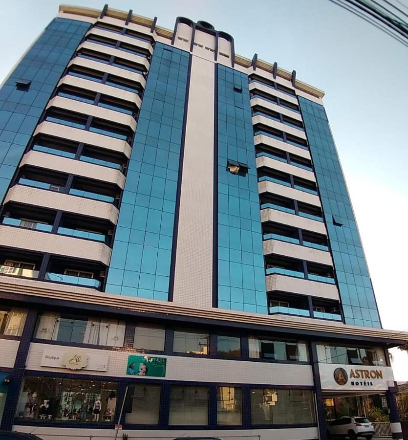 Astron Suites Sao Jose Dos Pinhais By Nobile Exterior photo